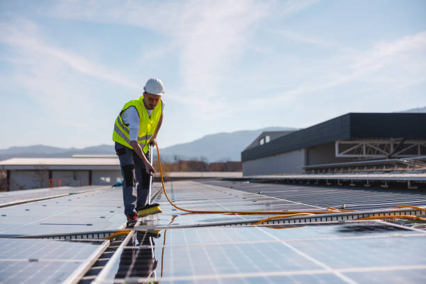 Pourquoi associer contrôle et Nettoyage de panneaux solaires à Genève ?